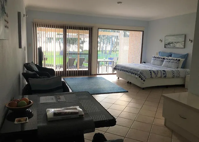 Paradise Beach Apartments